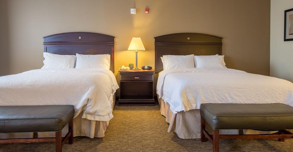 Hampton Inn & Suites Burlington Zewnętrze zdjęcie