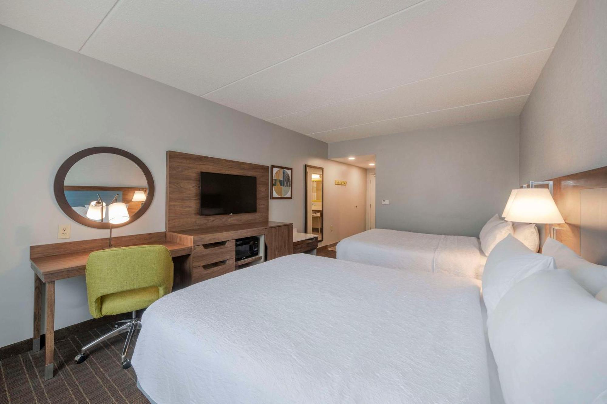 Hampton Inn & Suites Burlington Zewnętrze zdjęcie