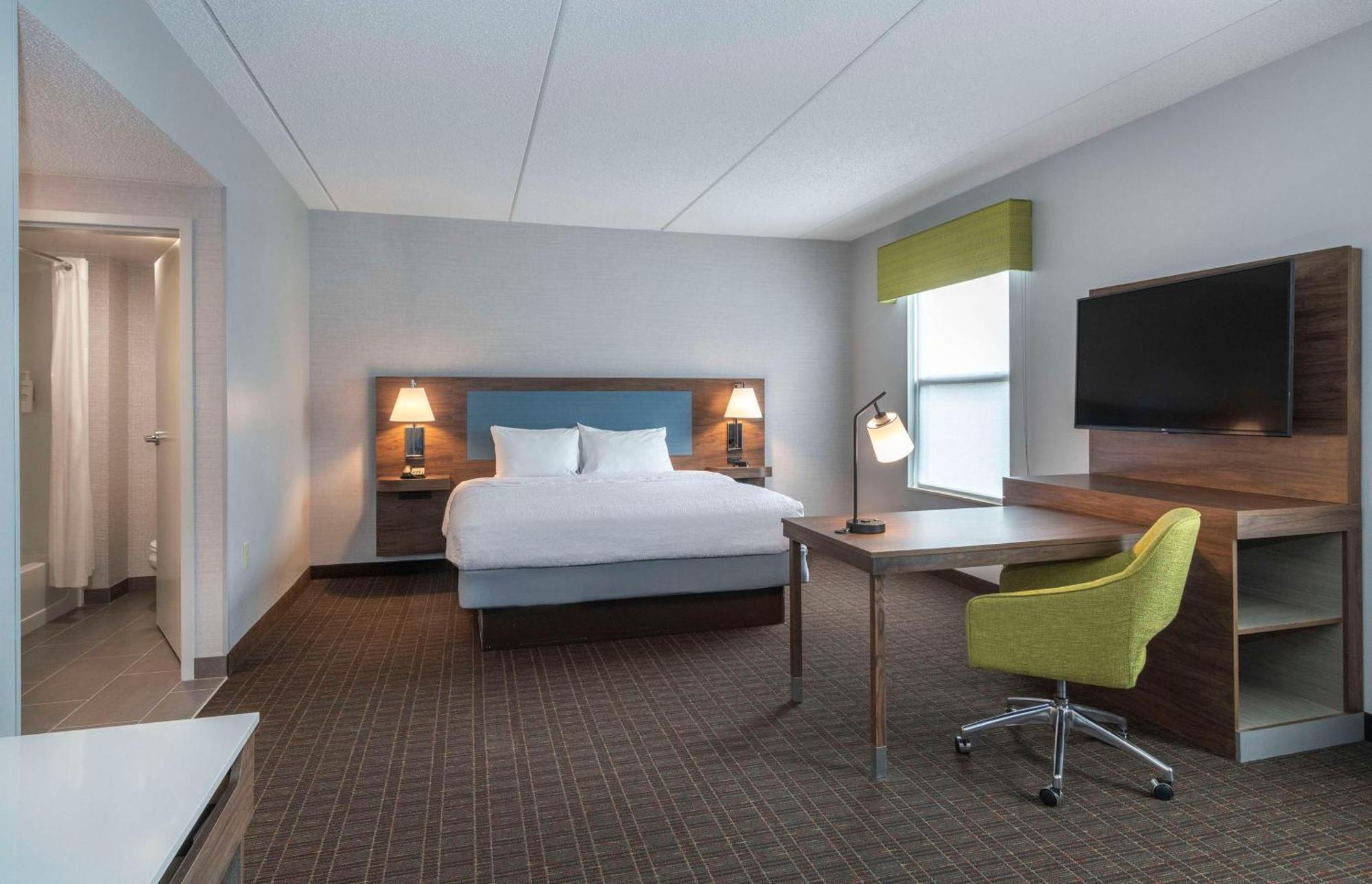 Hampton Inn & Suites Burlington Zewnętrze zdjęcie