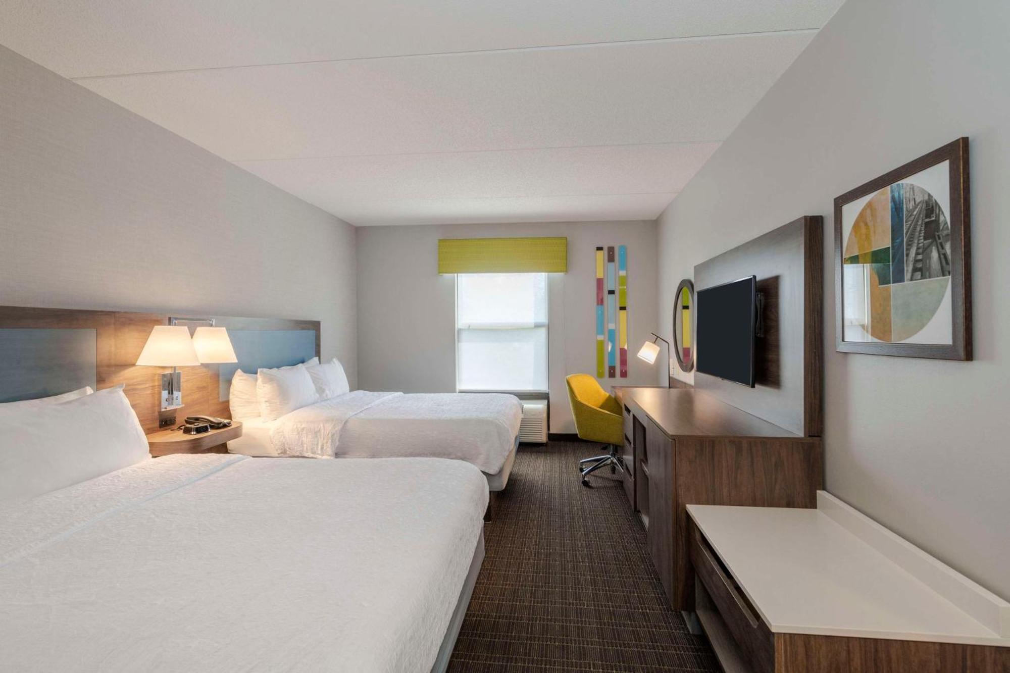 Hampton Inn & Suites Burlington Zewnętrze zdjęcie