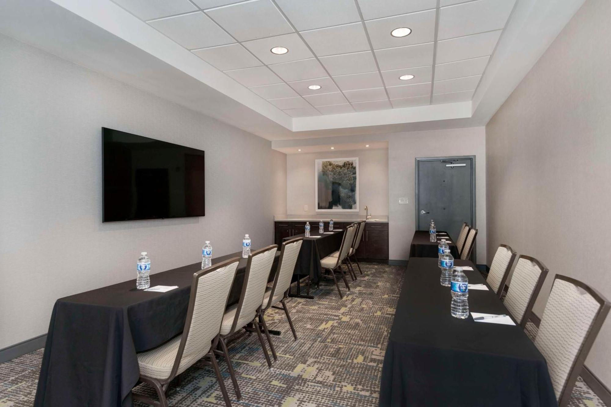 Hampton Inn & Suites Burlington Zewnętrze zdjęcie