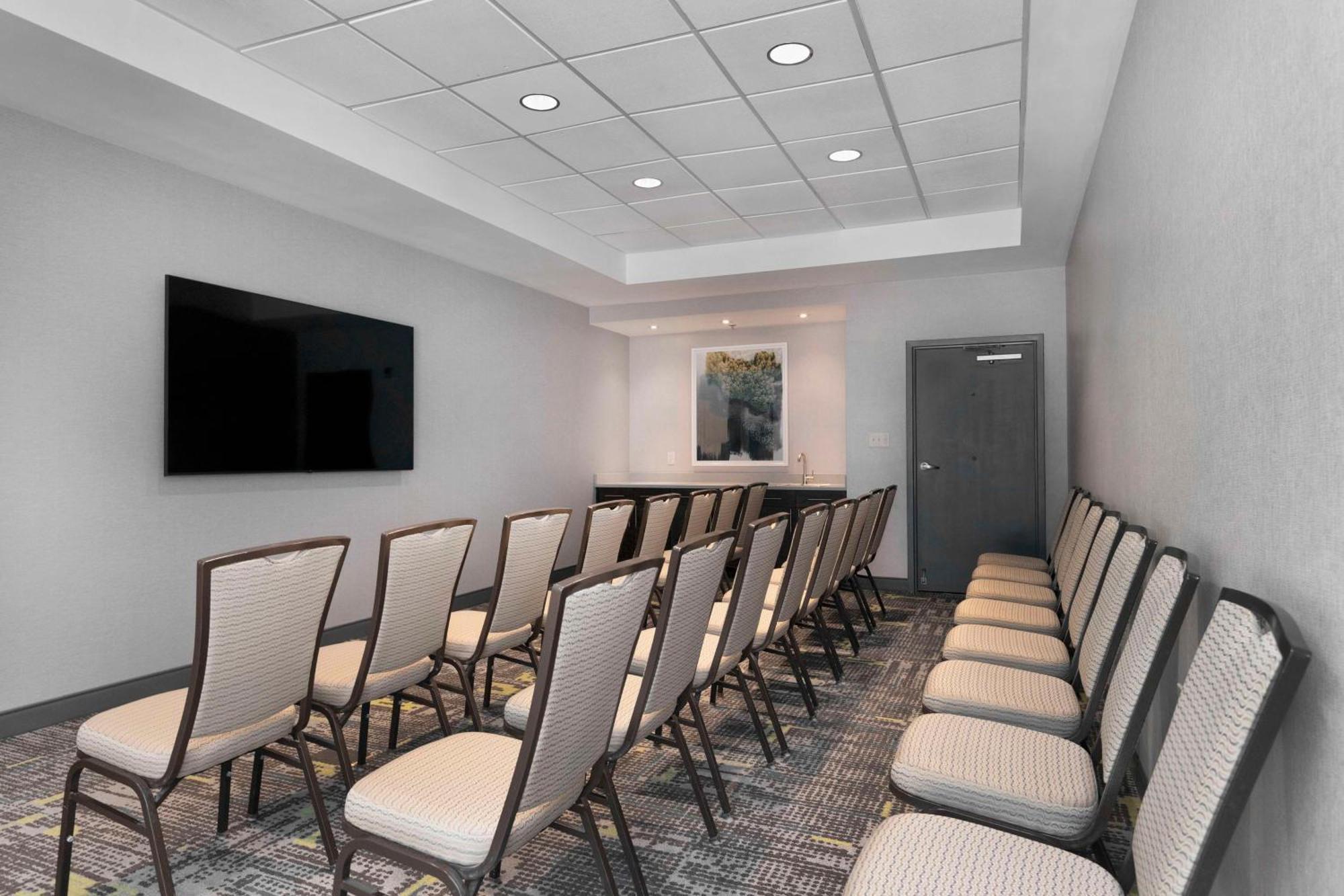 Hampton Inn & Suites Burlington Zewnętrze zdjęcie